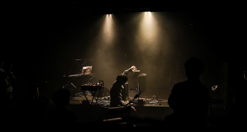 Shuta Hasunuma "unpeople + 1 people #09" with d&amp;b Soundscape