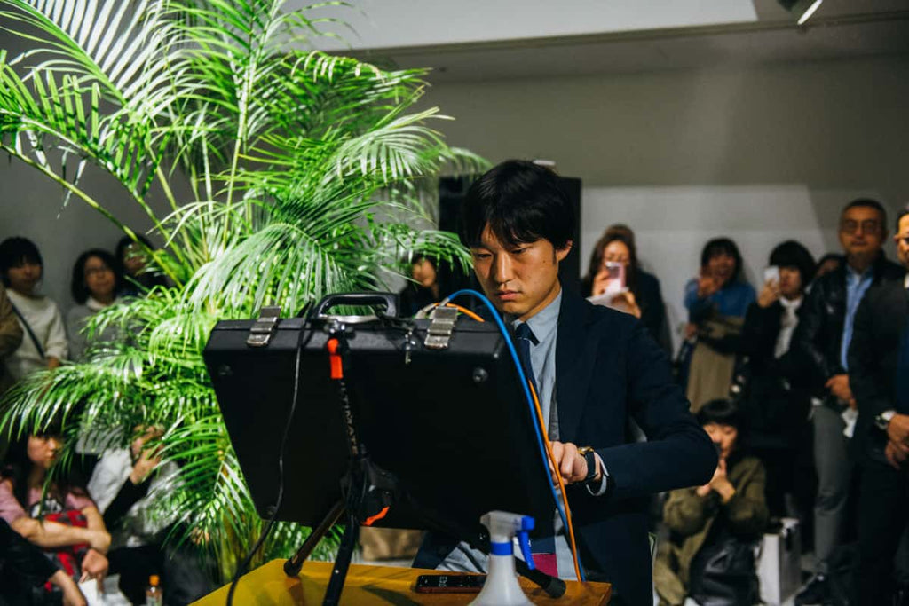 Opening Performance: ~ing