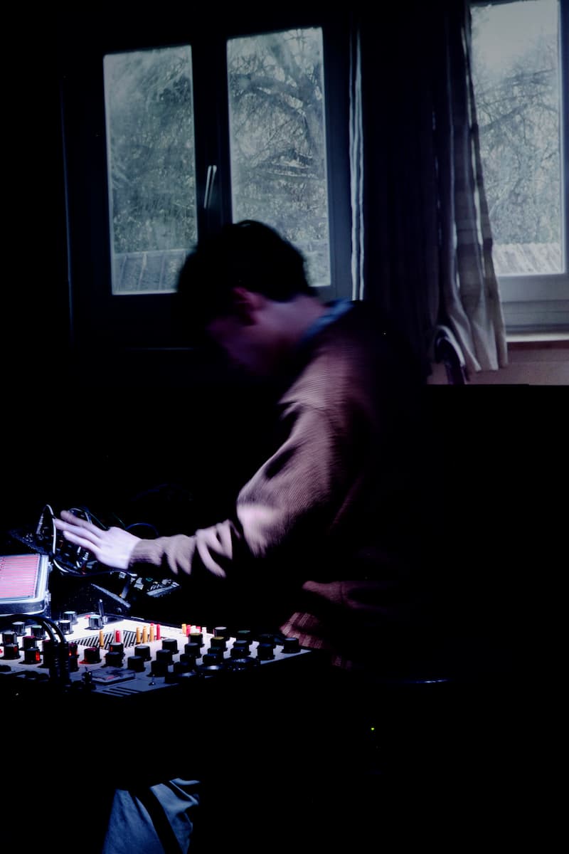 Shuta Hasunuma “unpeople + 1 people #08” listen “unpeople 360°