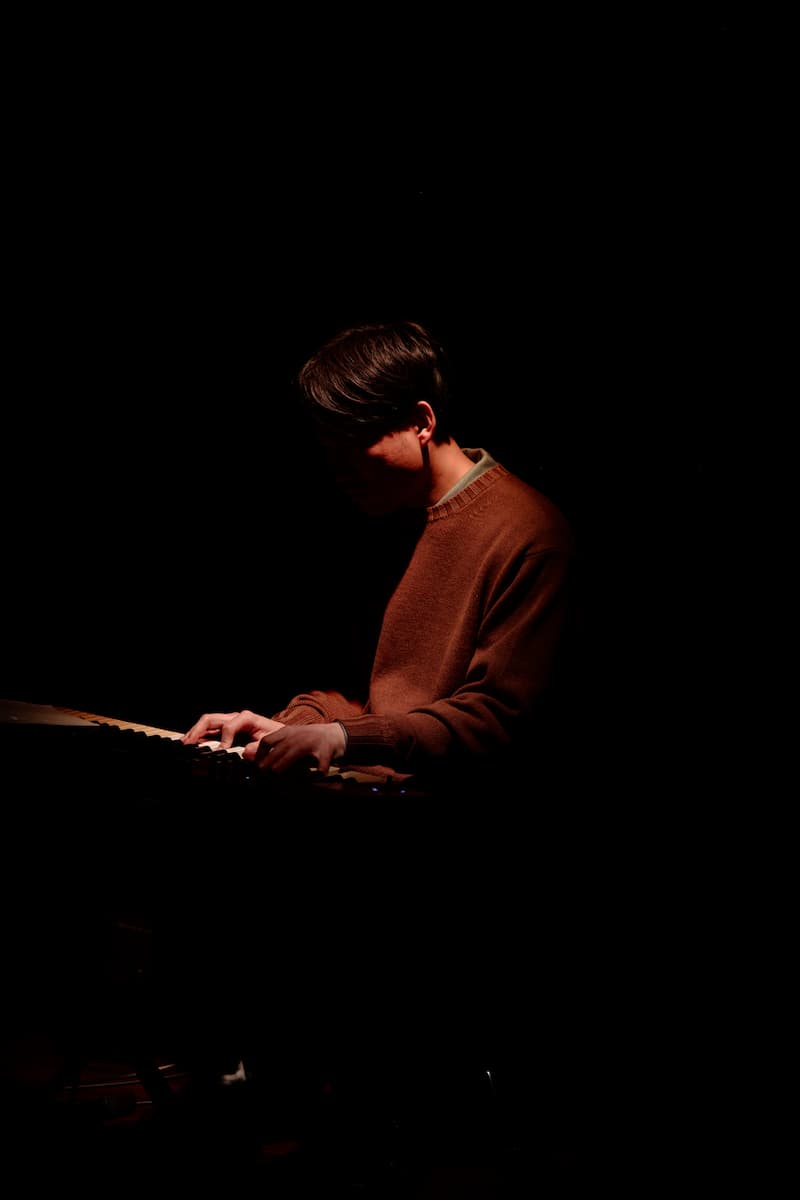Shuta Hasunuma “unpeople + 1 people #08” listen “unpeople 360°