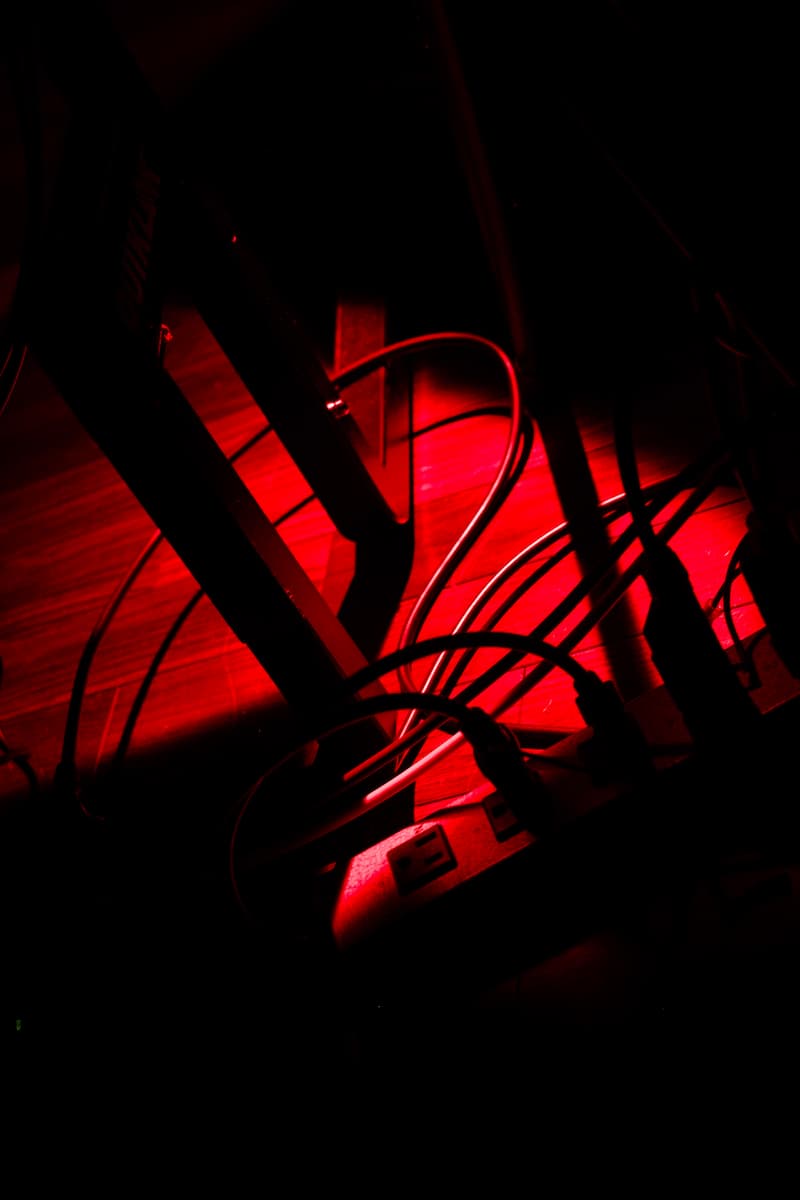 Shuta Hasunuma “unpeople + 1 people #08” listen “unpeople 360°